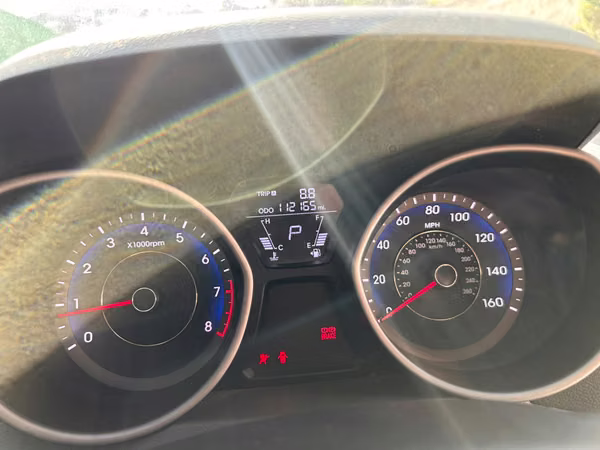 HYUNDAI ELANTRA GLS 2013 Financiamiento privado