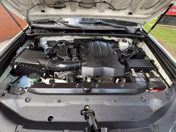 Toyota 4Runner año 2019 de agencia