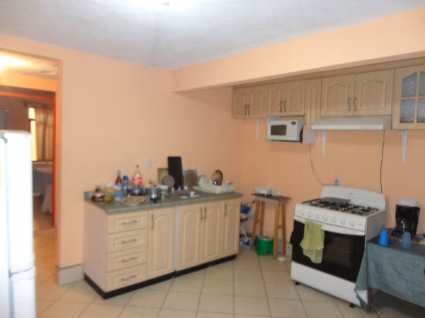 Casa en Los Olivos, zona 18