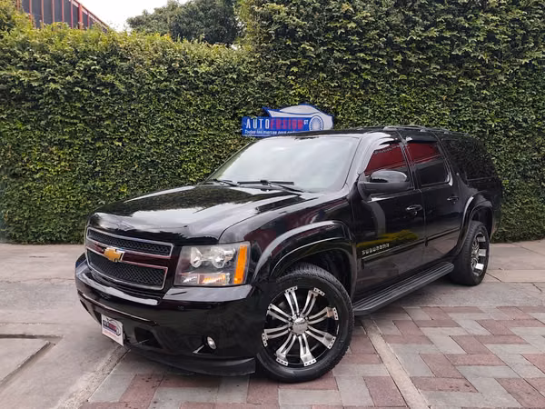 Chevrolet Suburban Modelo 2011 Awd  de agencia