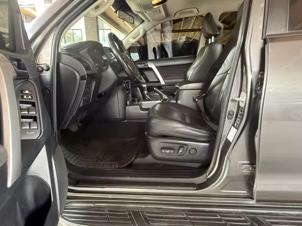 2022 Toyota Prado TXL