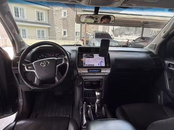 2022 Toyota Prado TXL
