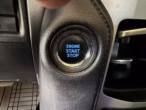 2022 Toyota Prado TXL