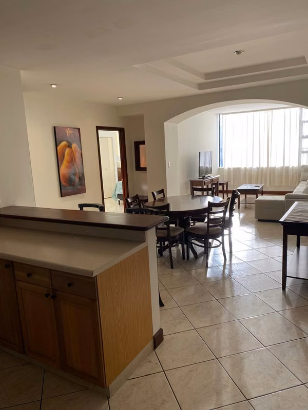 Alquilo apto amueblado 2 dorm Milenia, z 10