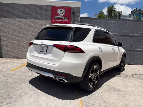 Mercedes-Benz GLE 300 4Matic EQ Boost de Agencia Modelo 2021