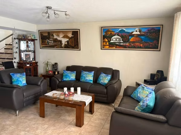Vendo casa La Fontana III carretera a El Salvador $260,000