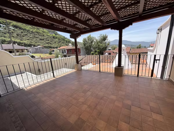 Casa en Renta a 10 Min de Antigua Guatemala, Condominio Bellavista Jocotenango