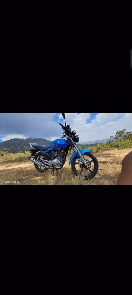 Moto Yamaha modelo 2025