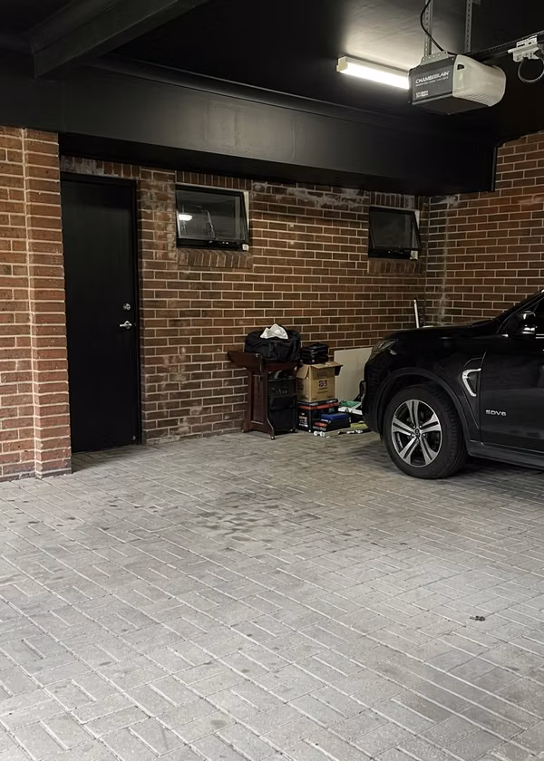 House in rent 4 rooms 455 mts2 - Q21,800 ($2,800). In Marshal area 11