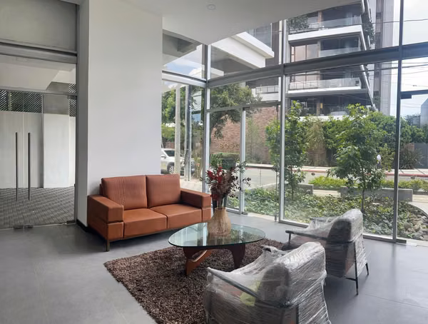 Zona 15 Edificio Arles apartamento en venta