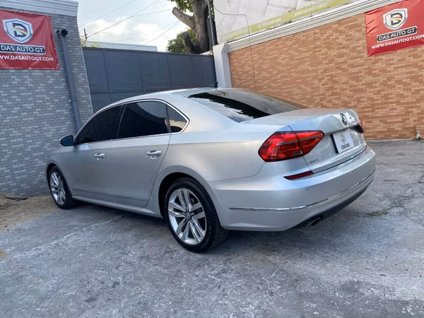 Volkswagen Passat de Agencia Modelo 2016