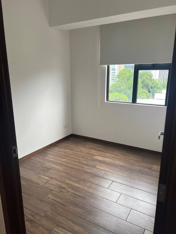 Alquilo lindo Apartamento zona 10 $850