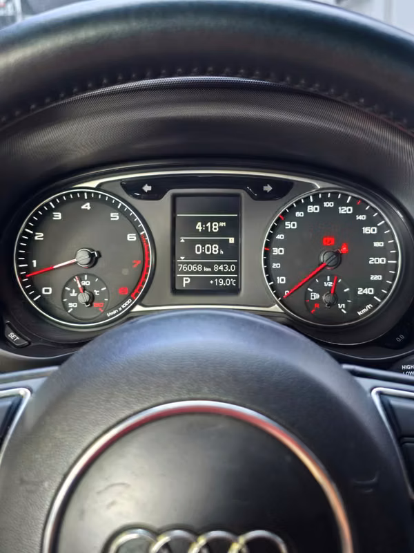 AUDI A1 1.4 AUTOMÁTICO TFSI 4 CIL. 2013 AGENCIA