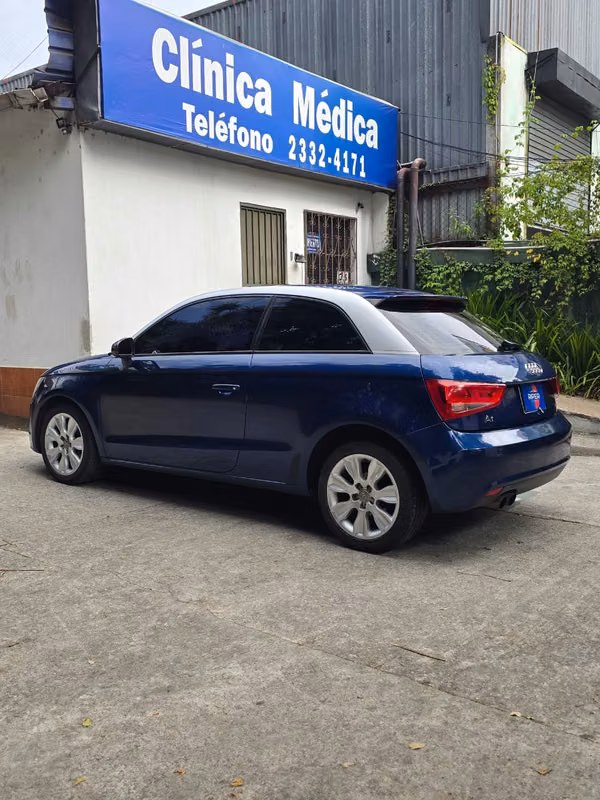 AUDI A1 1.4 AUTOMÁTICO TFSI 4 CIL. 2013 AGENCIA