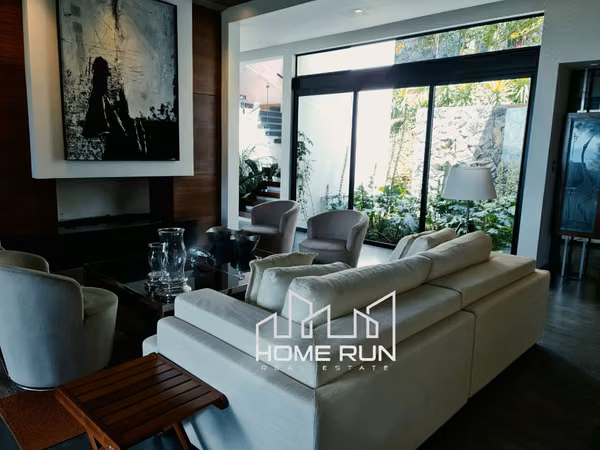 VENTA DE CASA EN SANTA CATARINA PINULA, BELLA Y MODERNA A 8 MINUTOS DE PRADERA ZONA 10