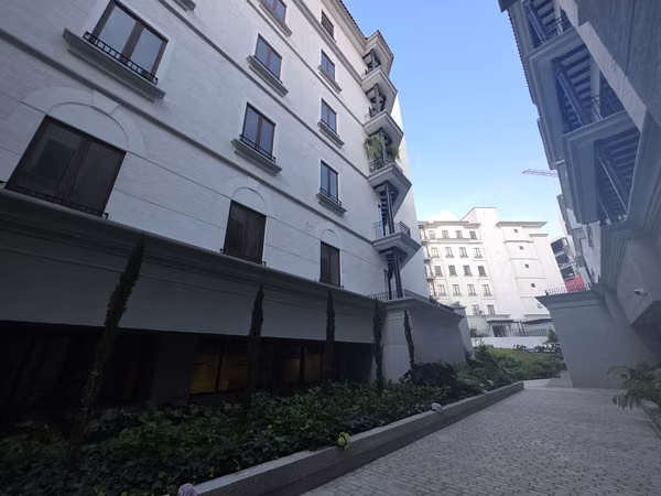 Apartement For Sale