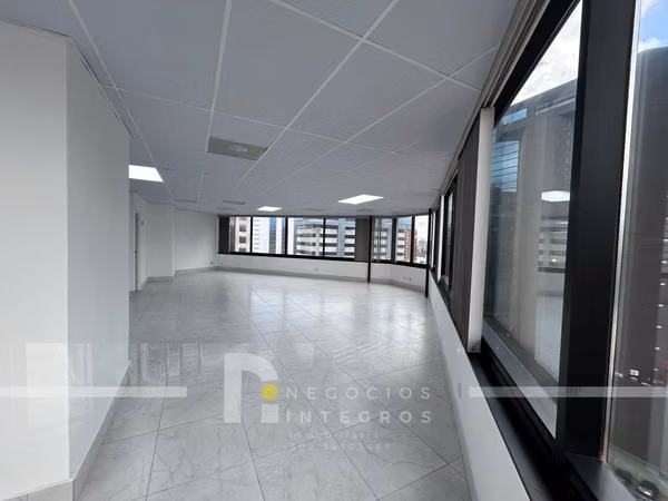 OFFICE FOR RENT IN ZONE 10, ZONA VIVA – WITH AIR CONDITIONING