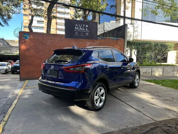 Nissan Qashqai año 2020 de agencia