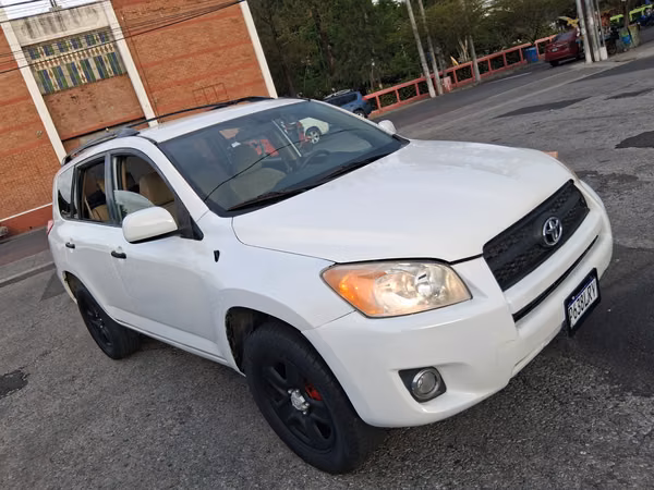 TOYOTA RAV4 SPORT 2011 RECIEN IMPORTADA LA MAS BUSCADA MOTOR 2.5 4 CILINDROS