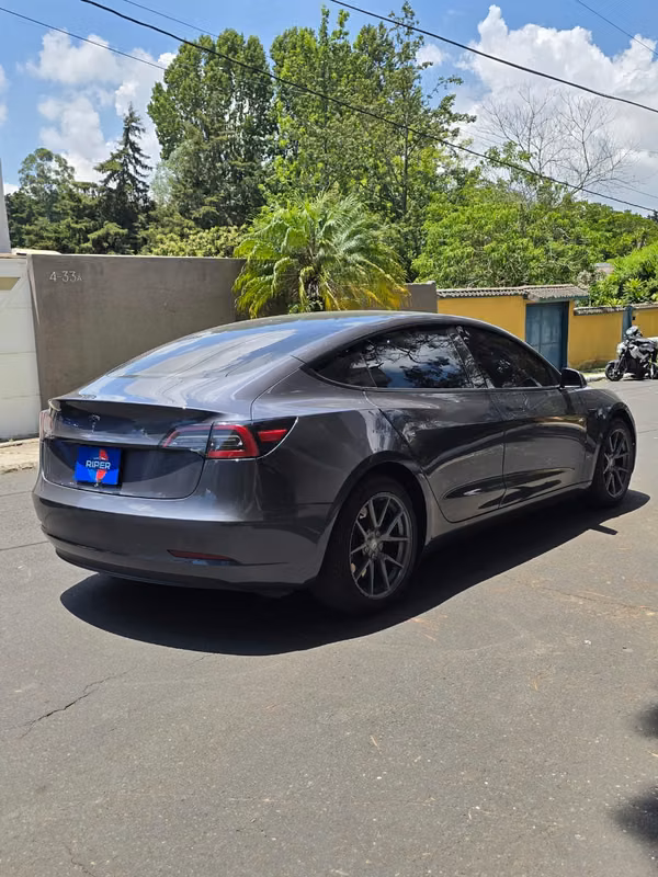 TESLA MODEL 3 STANDARD RANGE ELECTRICO 2023 IMPORTADO