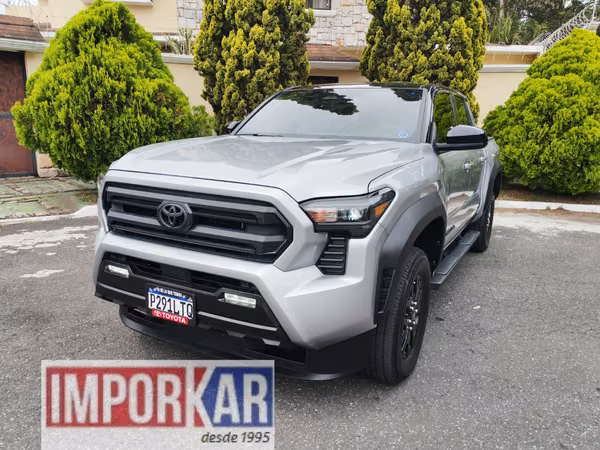 TOYOTA TACOMA SR5 4X4, MODELO 2026