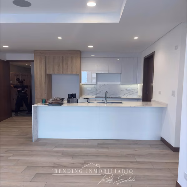 Apartment for Rent in Zone 10, Ferre Diez Building with 2 Bedrooms + 2 Parking Spaces