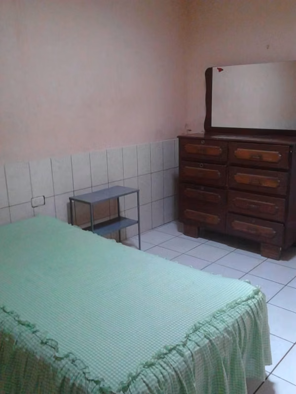 HABITACIONES AMUEBLADAS PARA CABALLEROS EN ZONA 11 COLONIA ROOSEVELT