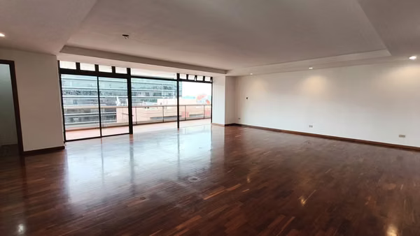 Apartment for rent at z10