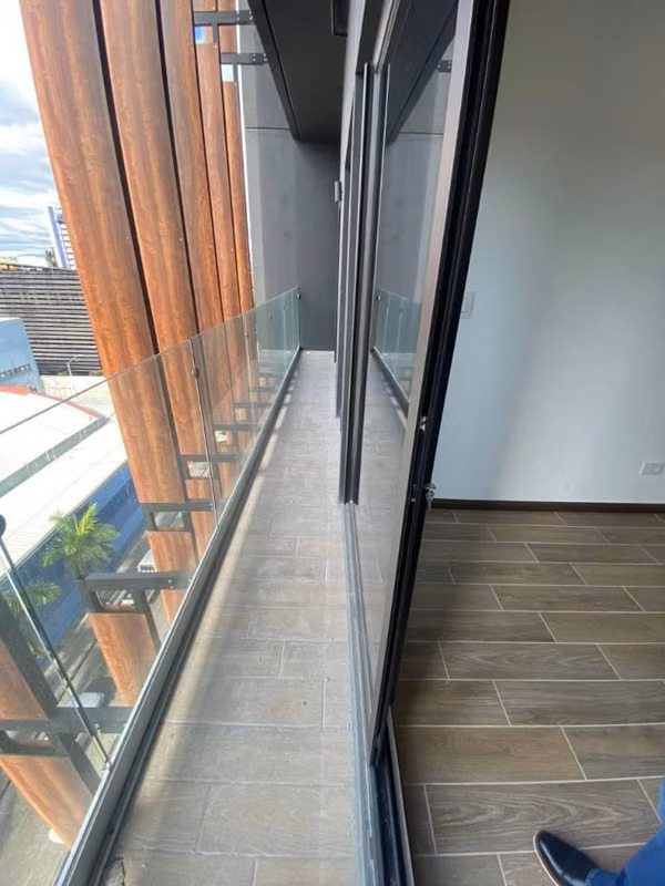 Alquilo Apartamento Edificio Septimo Zona 4 Capital