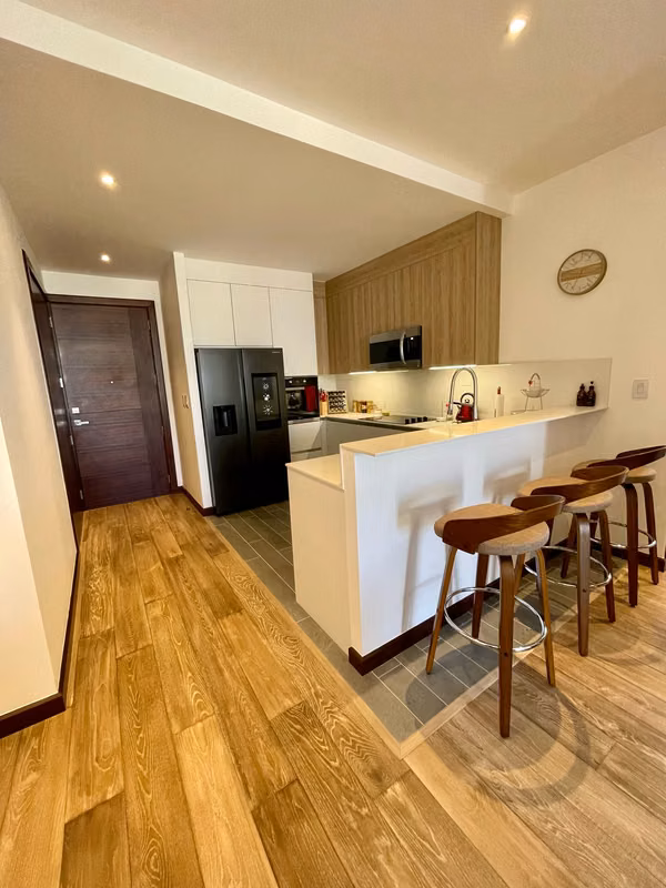 RENTA DE APARTAMENTO EN EDIFICIO VHISTA, ZONA 15