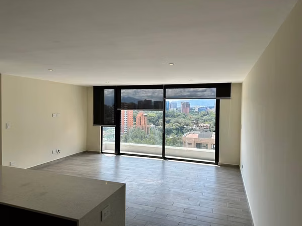 Apartamento en renta/venta 4 habitaciones $1,200 / $290,000. En Edificio Parque 15 zona 15