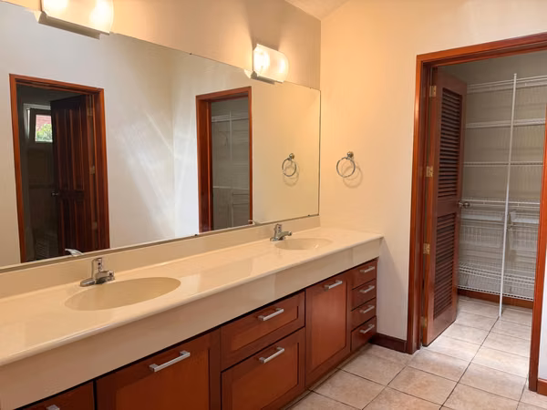 Vendo casa Bosques de las luces km13.5 CAES $840,000