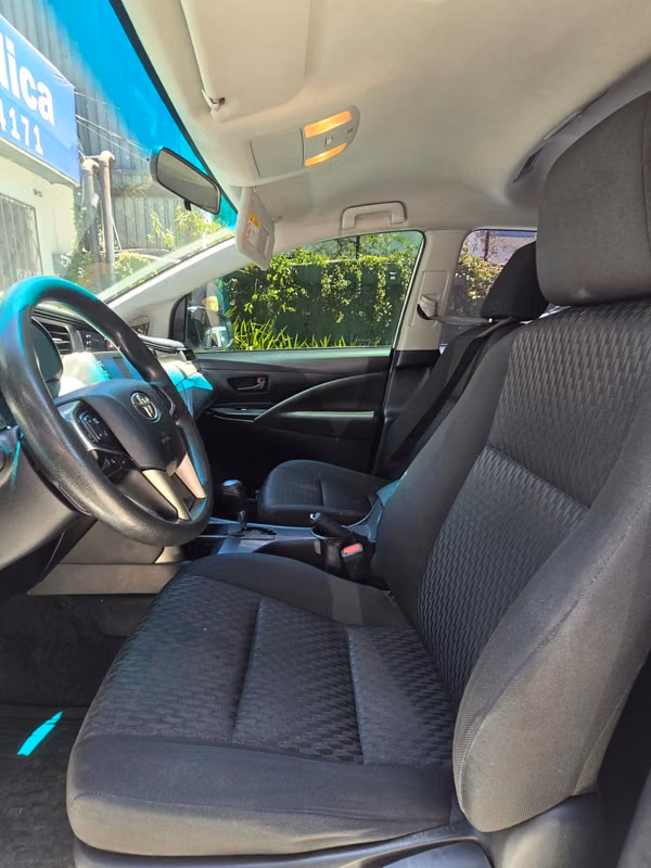 TOYOTA INNOVA 2.7 AUTOMÁTICA 4 CIL. 2023 AGENCIA