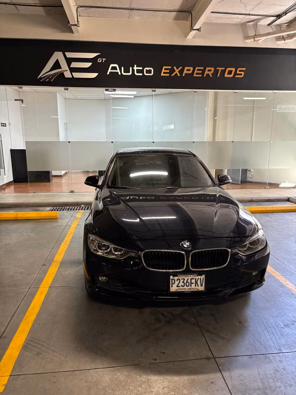BMW 320i 2013 | AGENCIA