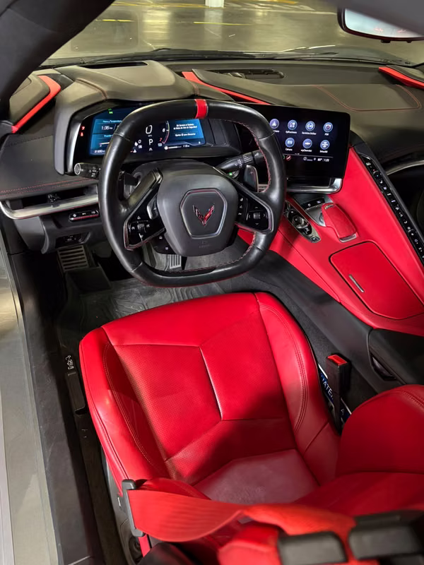 CORVETTE STINGRAY 2022