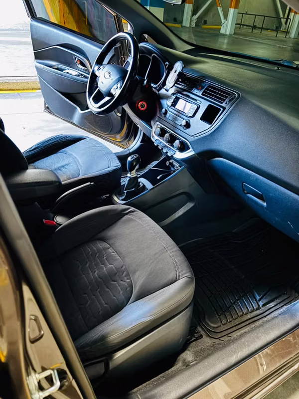 KIA RIO EX 2015 AGENCIA