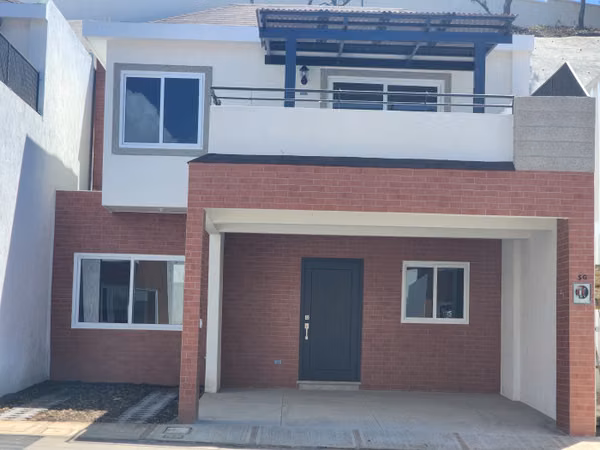 CASA EN ALQUILER EN VISTAS DE CAPELO KM 23.5