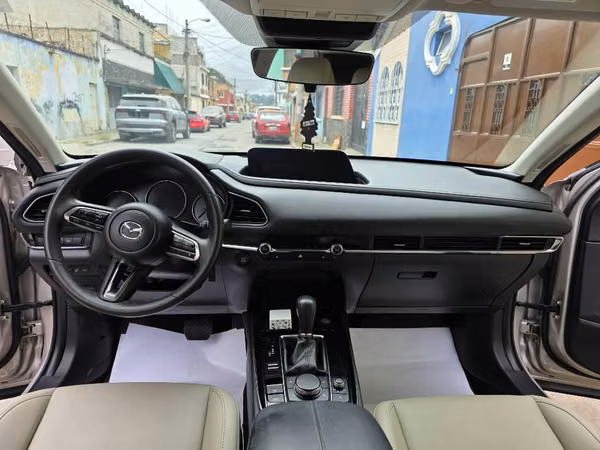 MAZDA CX-30 PREFERED MODELO 2024 3,200 MILLAS COMO NUEVA RECIEN INGRESADA FULL EQUIPO POQUITO NEGOCIABLE