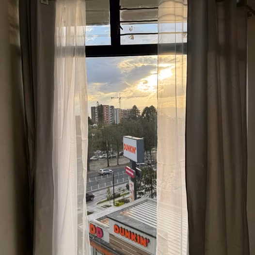 Apartamento de 3 Habitaciones en Zona 15