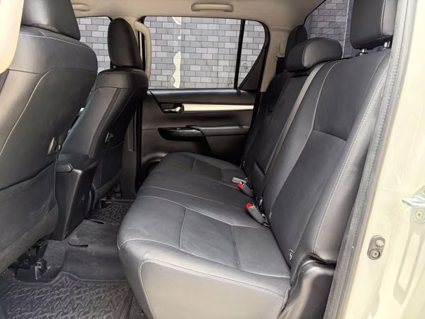 Toyota Hilux SRV de Agencia Modelo 2023
