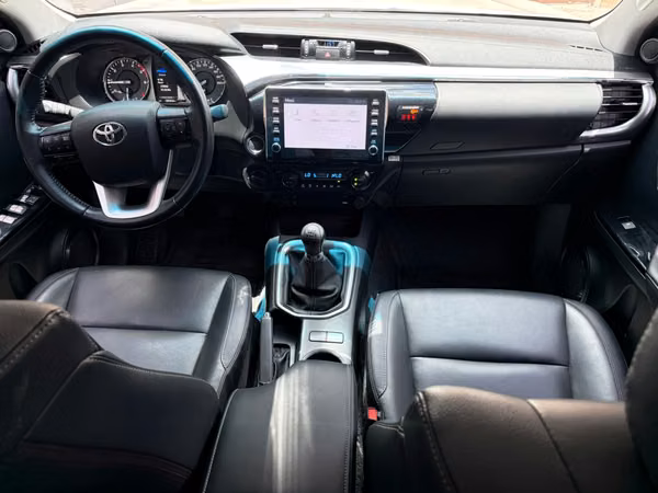 Toyota Hilux SRV de Agencia Modelo 2023
