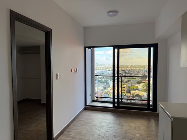 LINDO APARTAMENTO EN RENTA EN MODRA ZONA 4