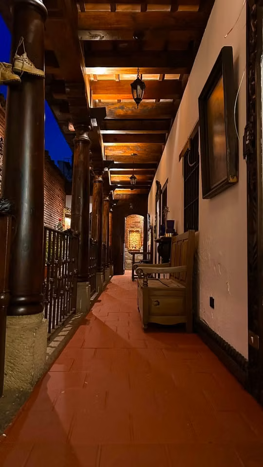 Casa amueblada de un nivel en el Casco de Antigua Guatemala