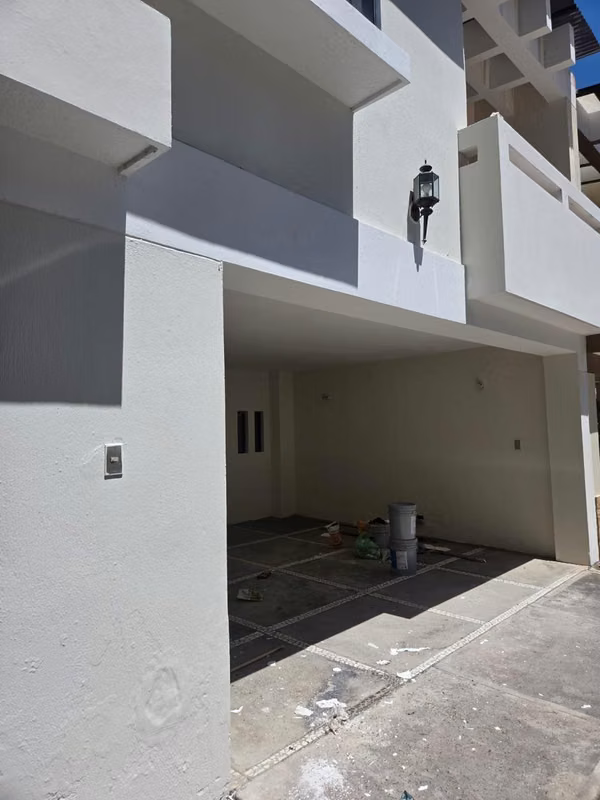Renta de Casa en Colonia Villa Sol Zona 12 atras del Irtra Petapa