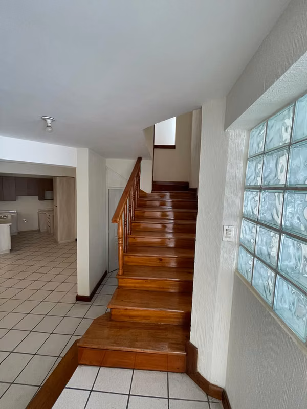 Renta de Casa en Colonia Villa Sol Zona 12 atras del Irtra Petapa