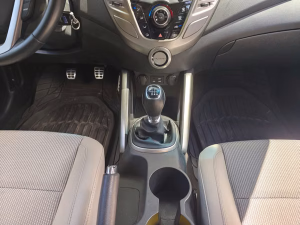 Hyundai Veloster  Modelo 2017 de agencia