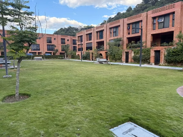 Vendo casa en Zona 13 CONDOMINIO CAÑADAS DE ELGIN