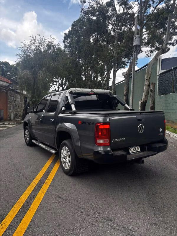 AMAROK DE AGENCIA MODELO 2023, MOTOR 2.0, 4MOTION (LUCE COMO NUEVO)