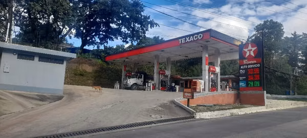 Gasolinera Km 37 Carretera a San Raymundo