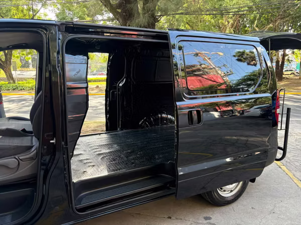 Pnel Hyundai H1 GL año 2021 de agencia